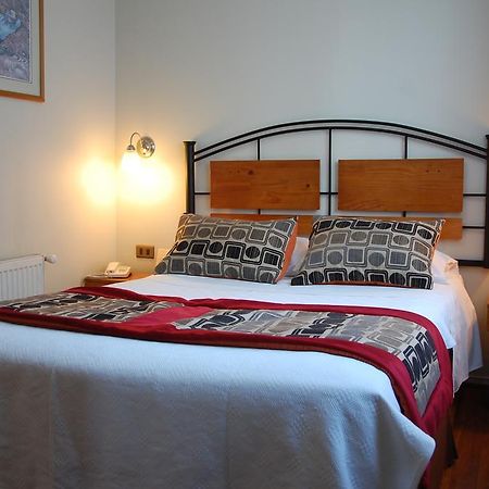 Hotel Plaza Concepción Δωμάτιο φωτογραφία